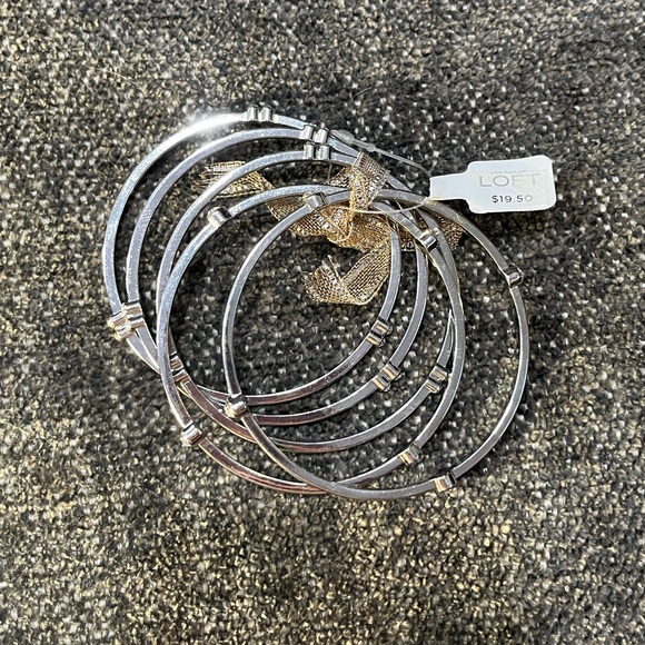 Set of 5 Anne Taylor Loft silver and rhinestone bangle bracelets - Picture 3 of 4